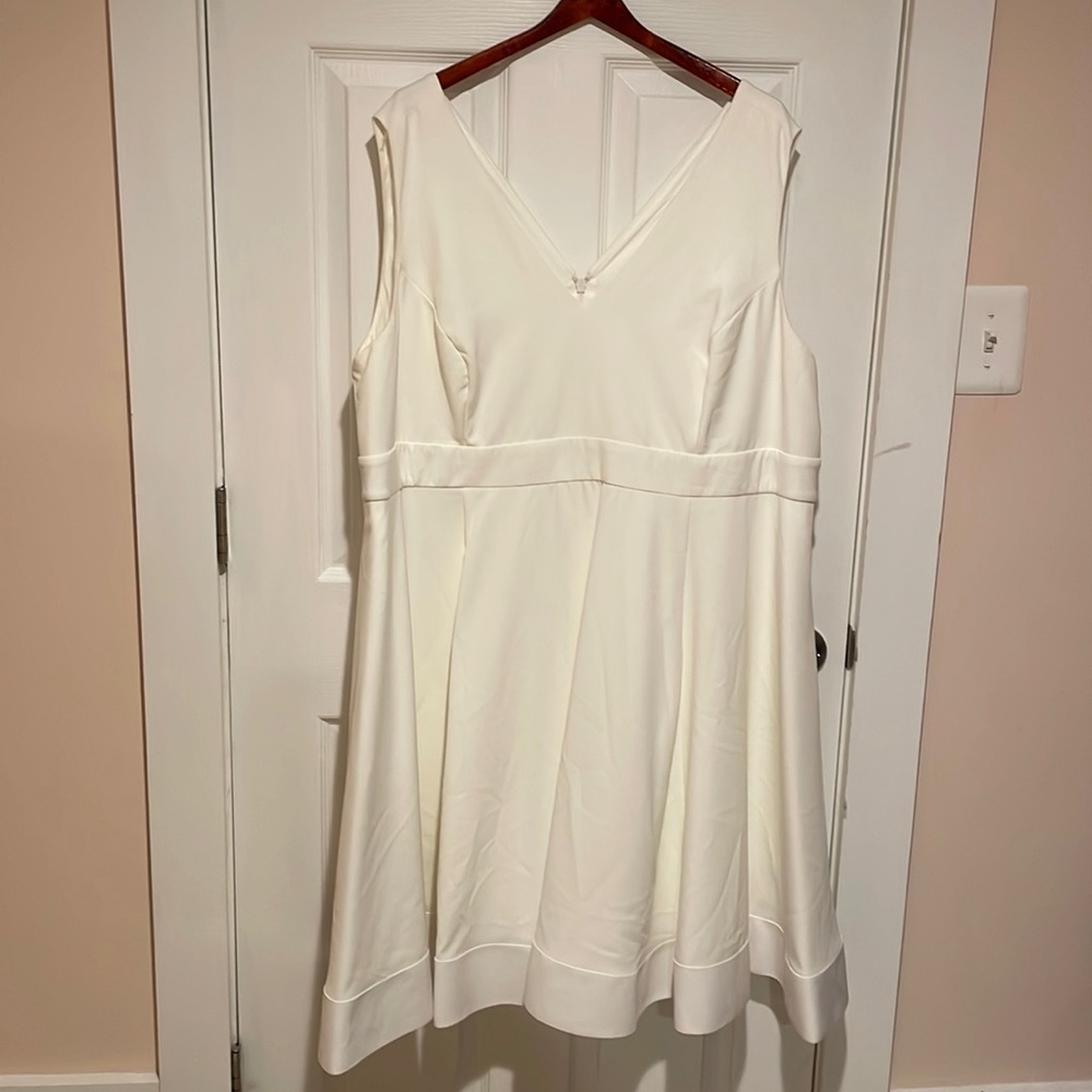 Sleeveless dress
